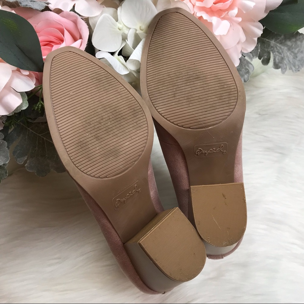 Qupid Pink Scalloped V Cut Edge Booties Sz 9 EUC - Picture 6 of 8